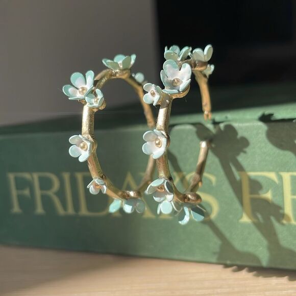lonna & lilly | wildflower blue and gold hoops - Picture 6 of 9